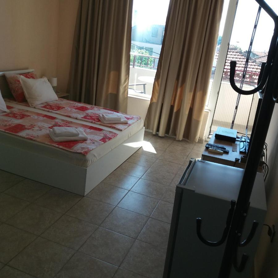 Къща За Гости Семейство Маврови Hotel Rezovo Buitenkant foto