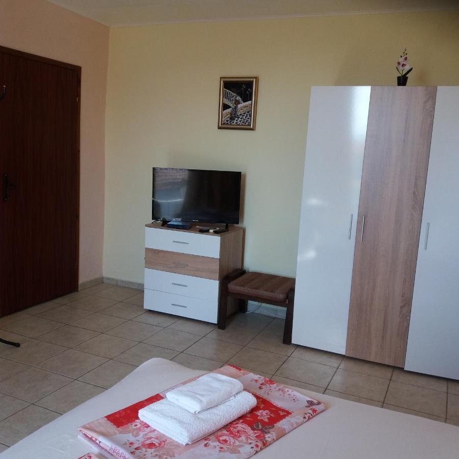 Къща За Гости Семейство Маврови Hotel Rezovo Buitenkant foto