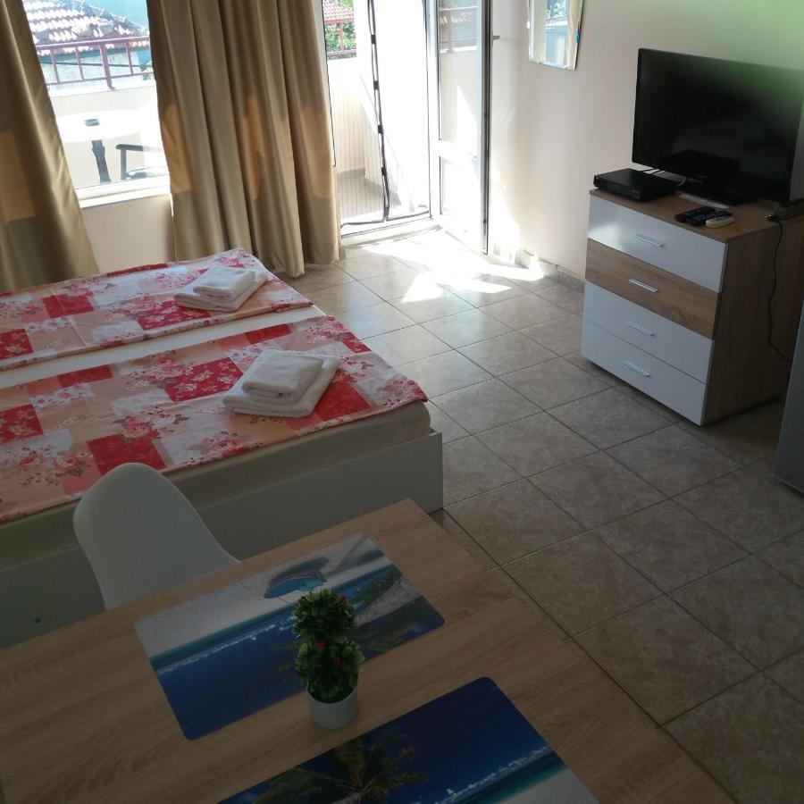 Къща За Гости Семейство Маврови Hotel Rezovo Buitenkant foto