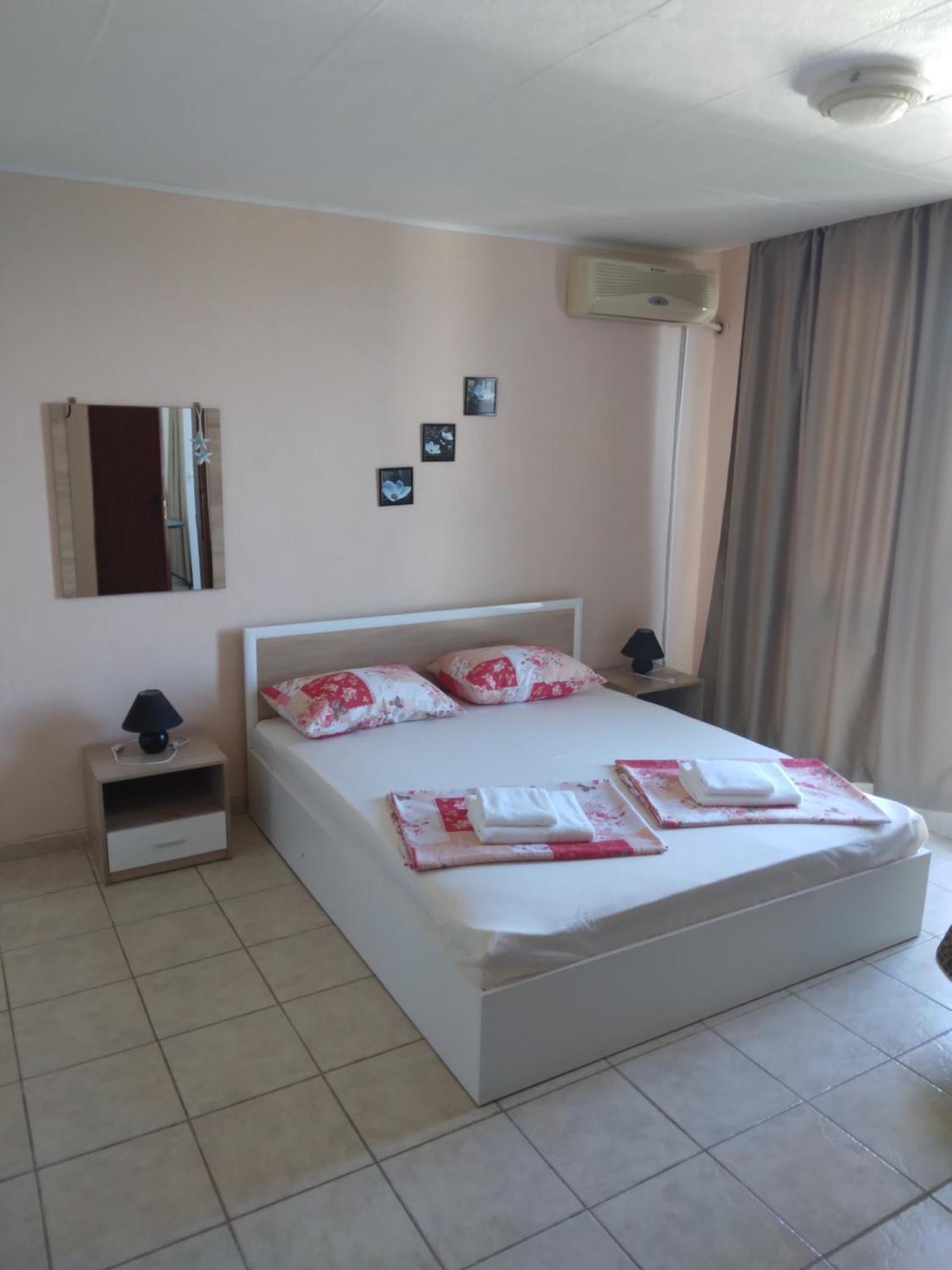 Къща За Гости Семейство Маврови Hotel Rezovo Buitenkant foto