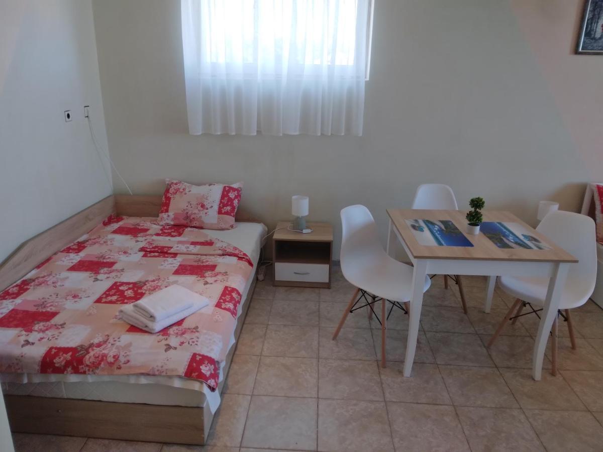 Къща За Гости Семейство Маврови Hotel Rezovo Buitenkant foto