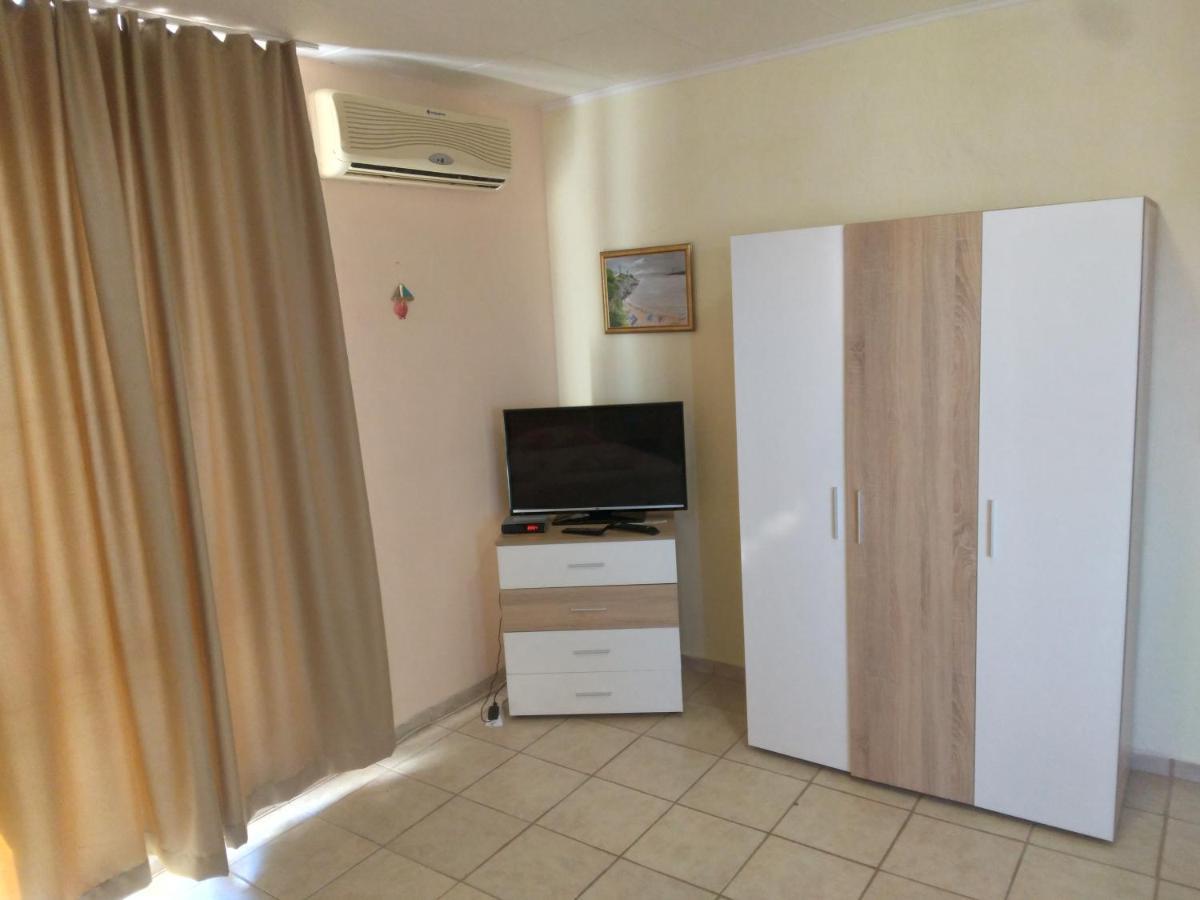 Къща За Гости Семейство Маврови Hotel Rezovo Buitenkant foto