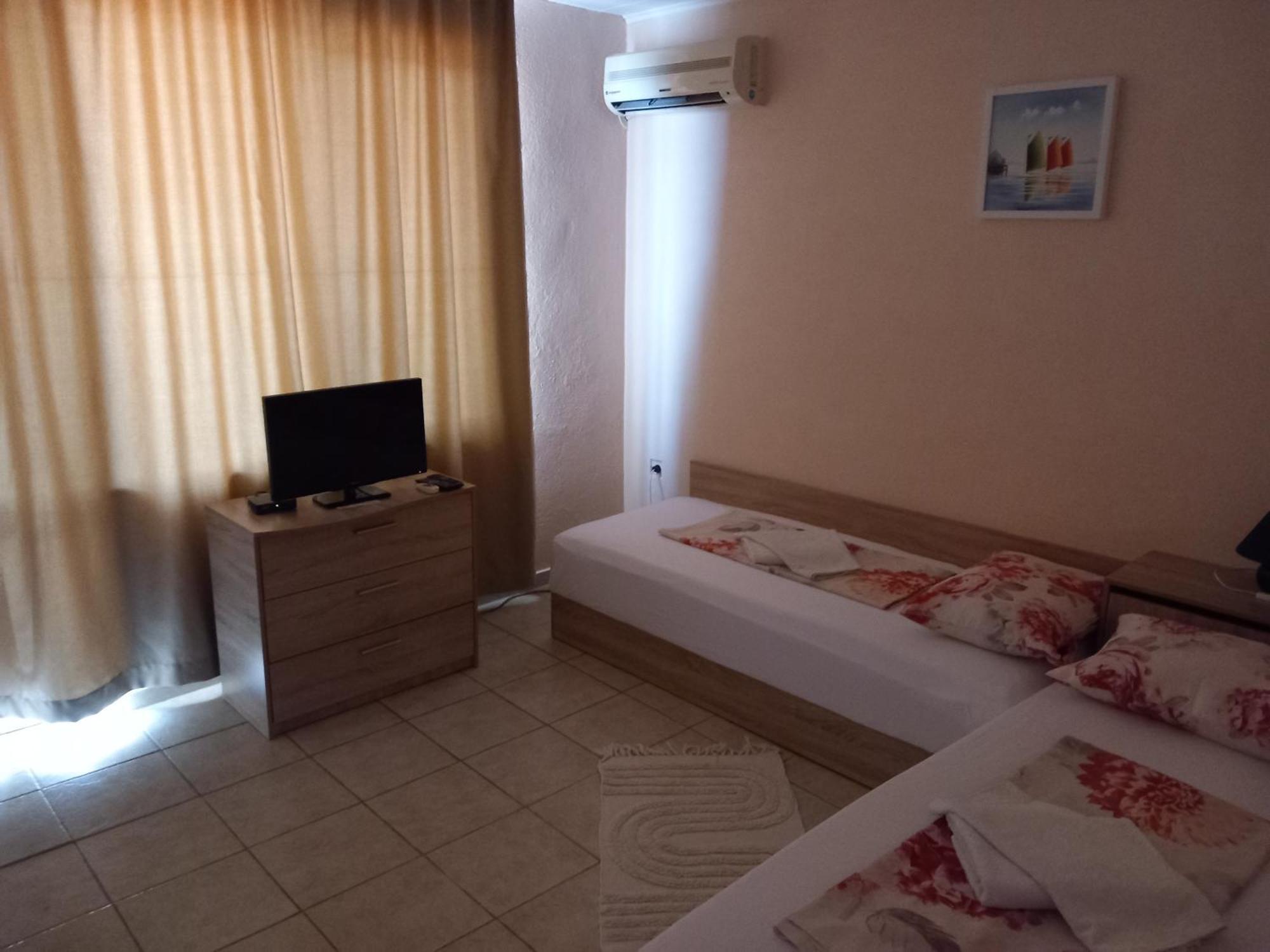Къща За Гости Семейство Маврови Hotel Rezovo Buitenkant foto